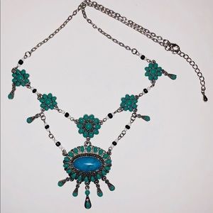 Turquoise fashion necklace